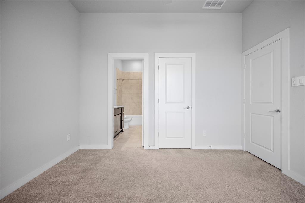 3456 Red Moon Way Property Photo 9