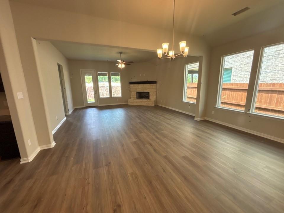 2217 Shamrock Lane Property Photo 6