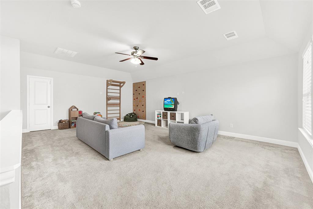 917 Llano Falls Drive Property Photo 19