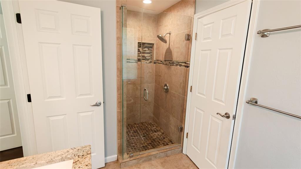 4249 Driscoll Drive Property Photo 6