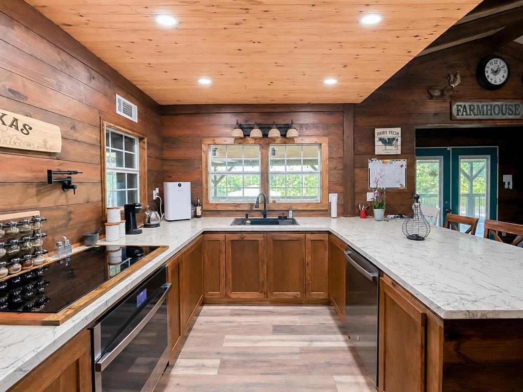 8262 Us Highway 84 Property Photo 5