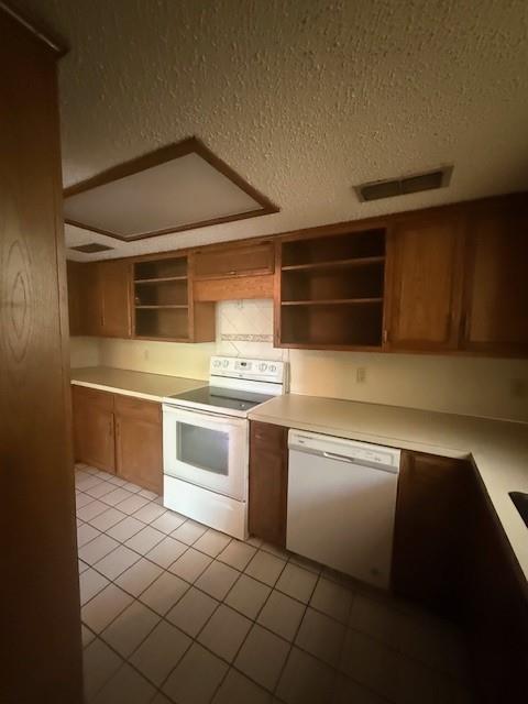 8761 S County Road Property Photo 9