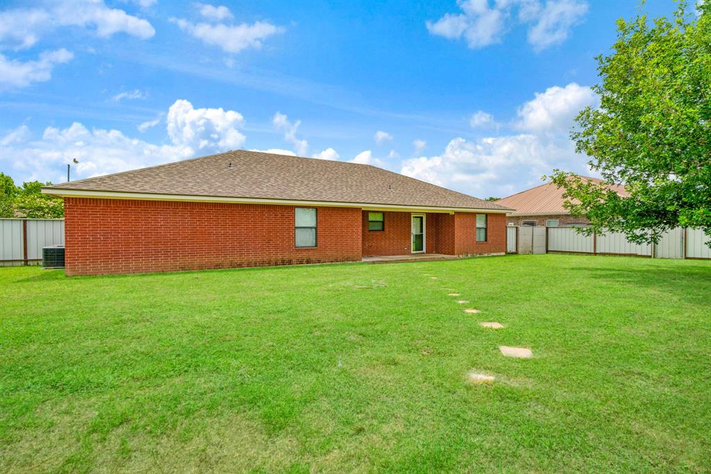 140 Se 49th Street Property Photo 2