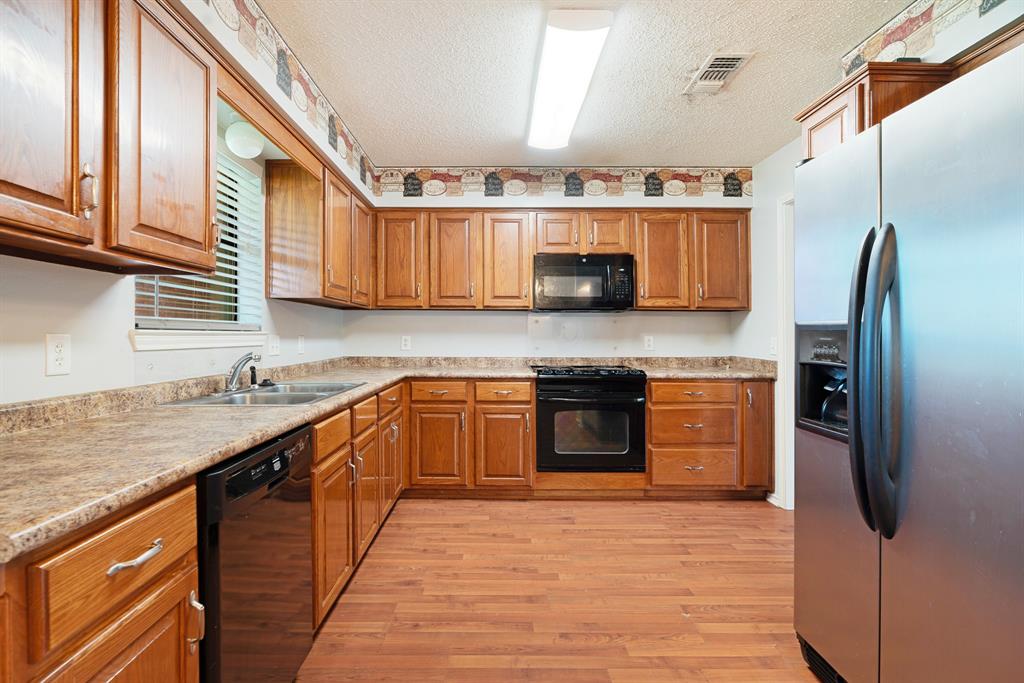 140 Se 49th Street Property Photo 8