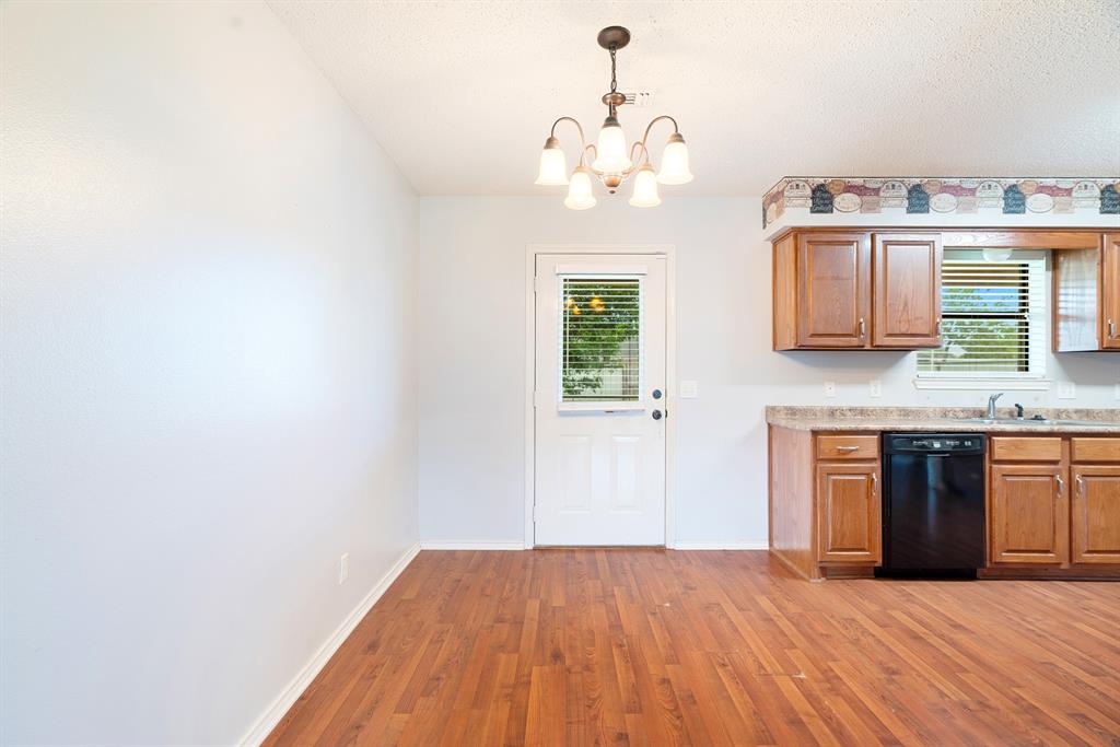 140 Se 49th Street Property Photo 9