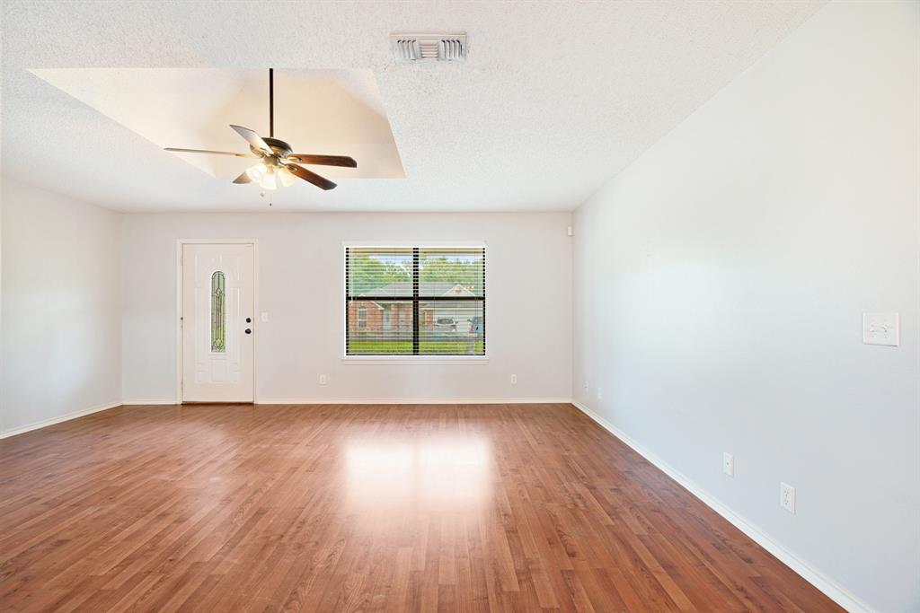 140 Se 49th Street Property Photo 11