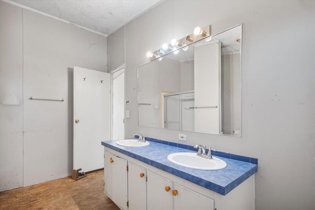 5942 Fm 3080 Property Photo 9