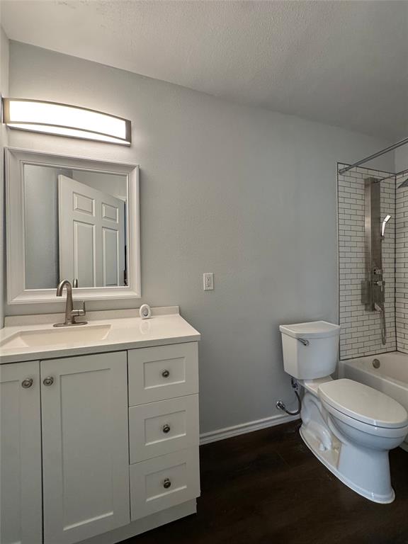 3241 Sandage Avenue Property Photo 8