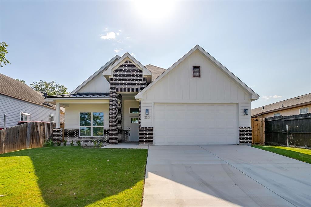 2613 Chestnut Avenue Property Photo 1