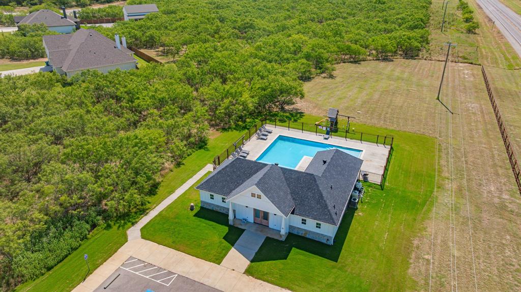 1172 Green Elm Property Photo 6
