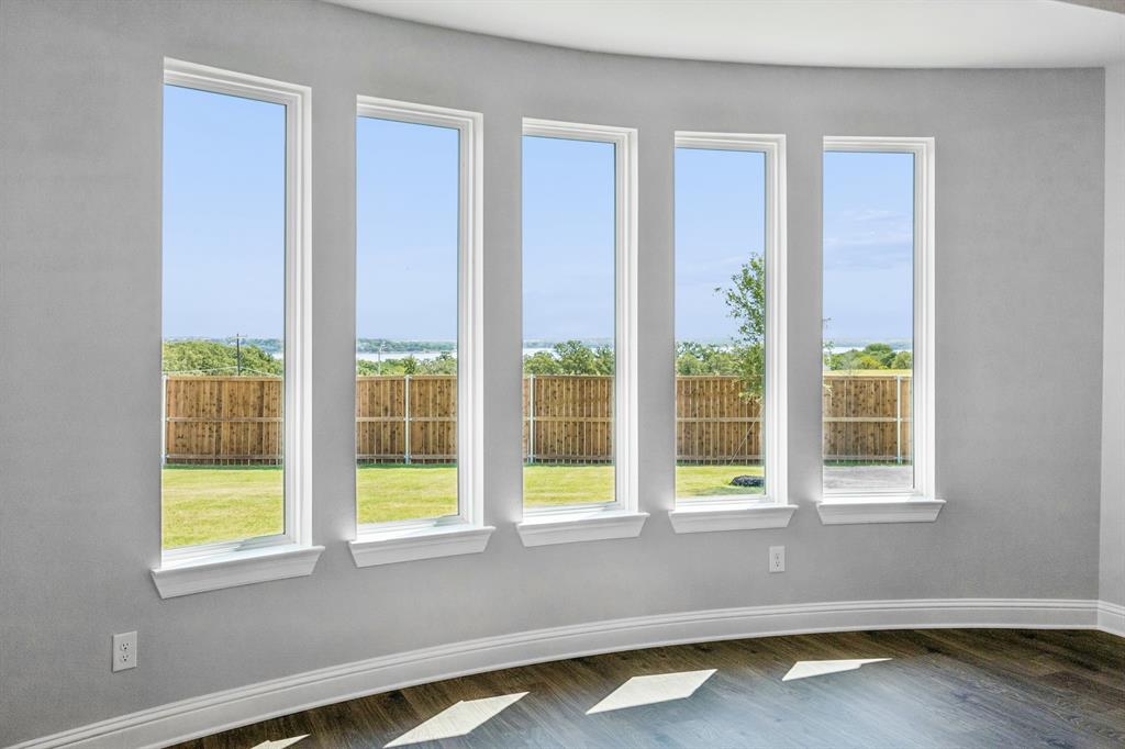 100 Bristol Lane Property Photo 12