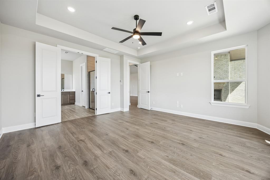 100 Bristol Lane Property Photo 14