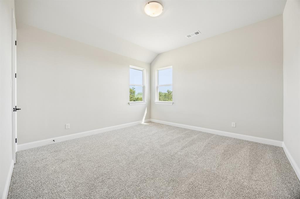 100 Bristol Lane Property Photo 19