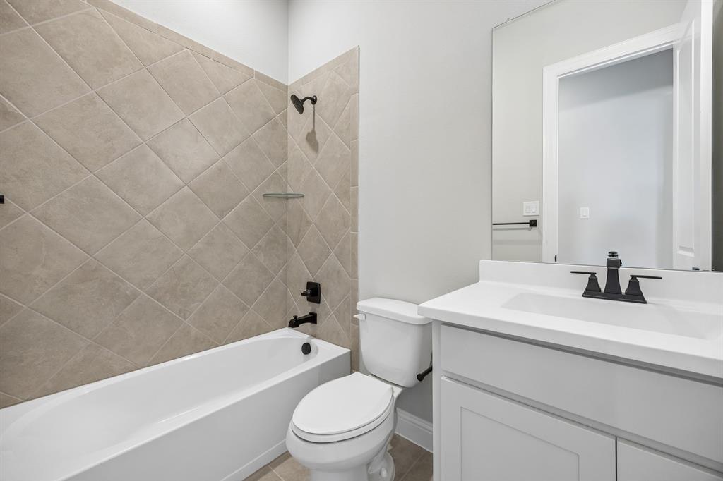100 Bristol Lane Property Photo 20