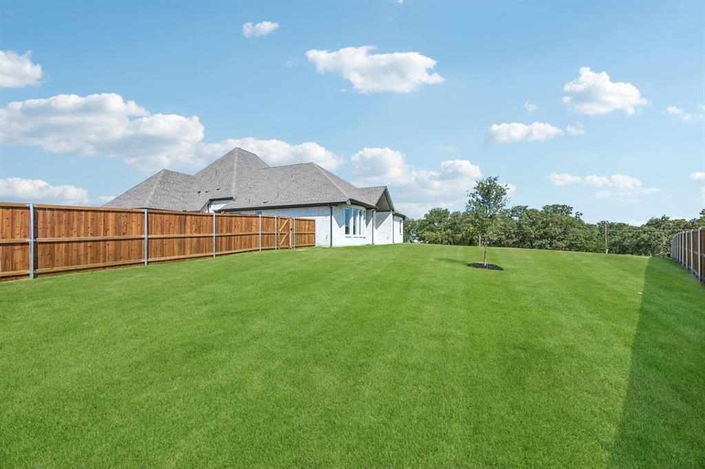 100 Bristol Lane Property Photo 23