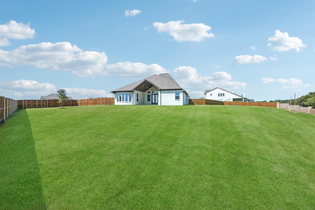 100 Bristol Lane Property Photo 24
