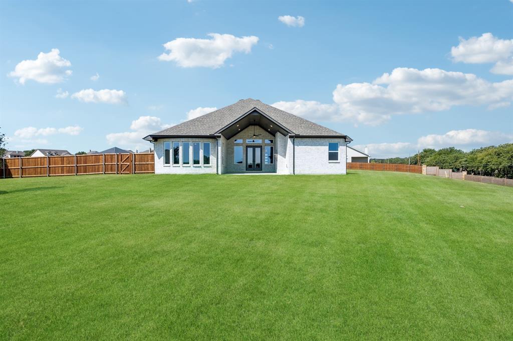 100 Bristol Lane Property Photo 25