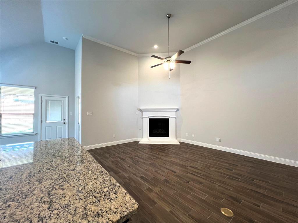 273 Mineral Point Drive Property Photo 6