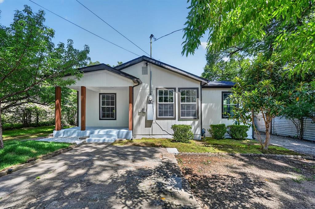 1113 Brock Street Property Photo 1