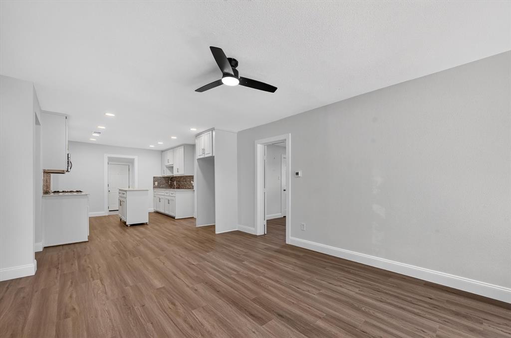 1113 Brock Street Property Photo 4