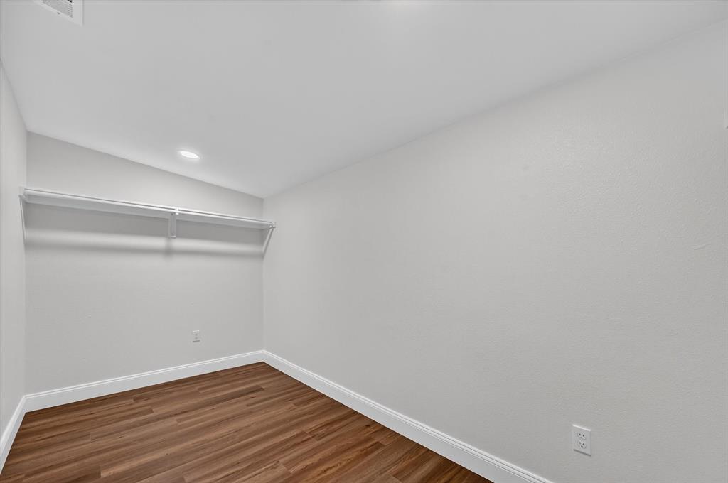 1113 Brock Street Property Photo 17