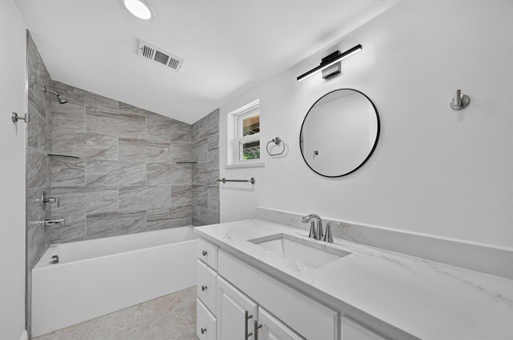 1113 Brock Street Property Photo 20