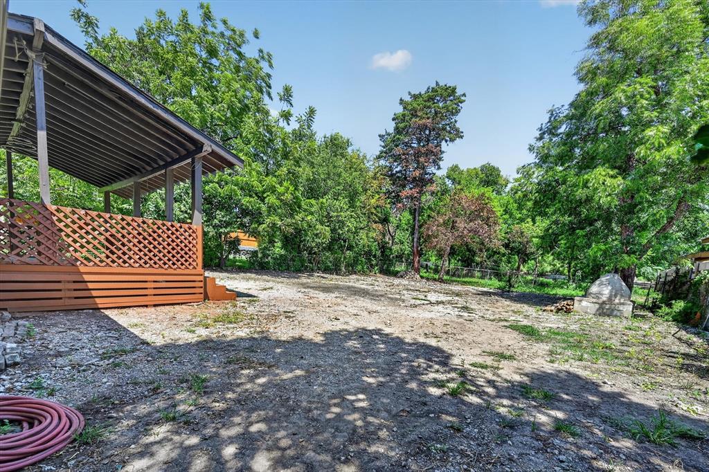 1113 Brock Street Property Photo 22