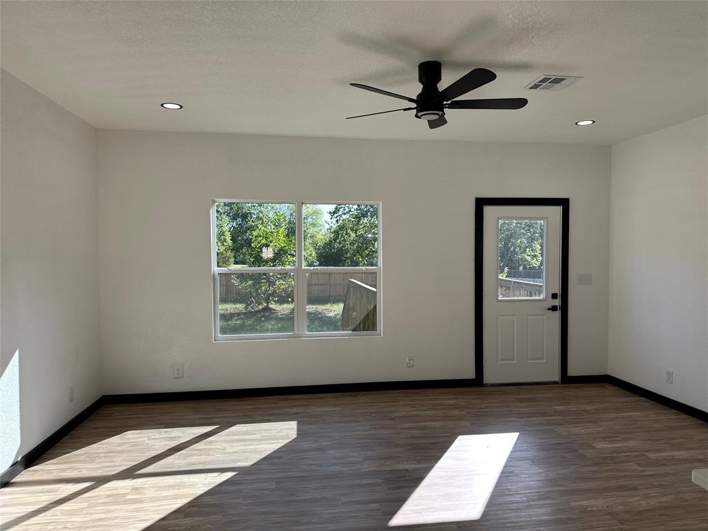 105 Pullen Street A Property Photo 11