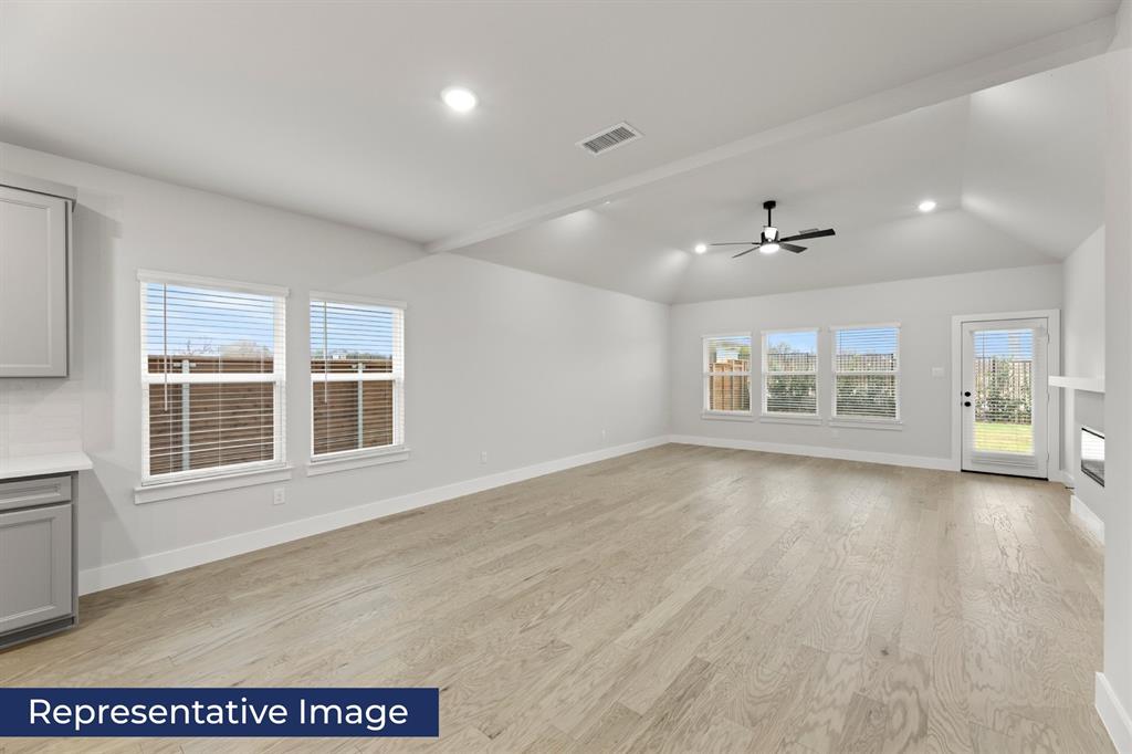 709 Durango Street Property Photo 11