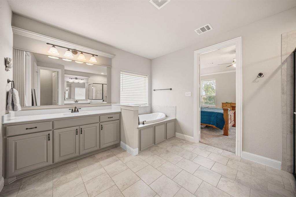 134 Water Garden Drive Property Photo 14
