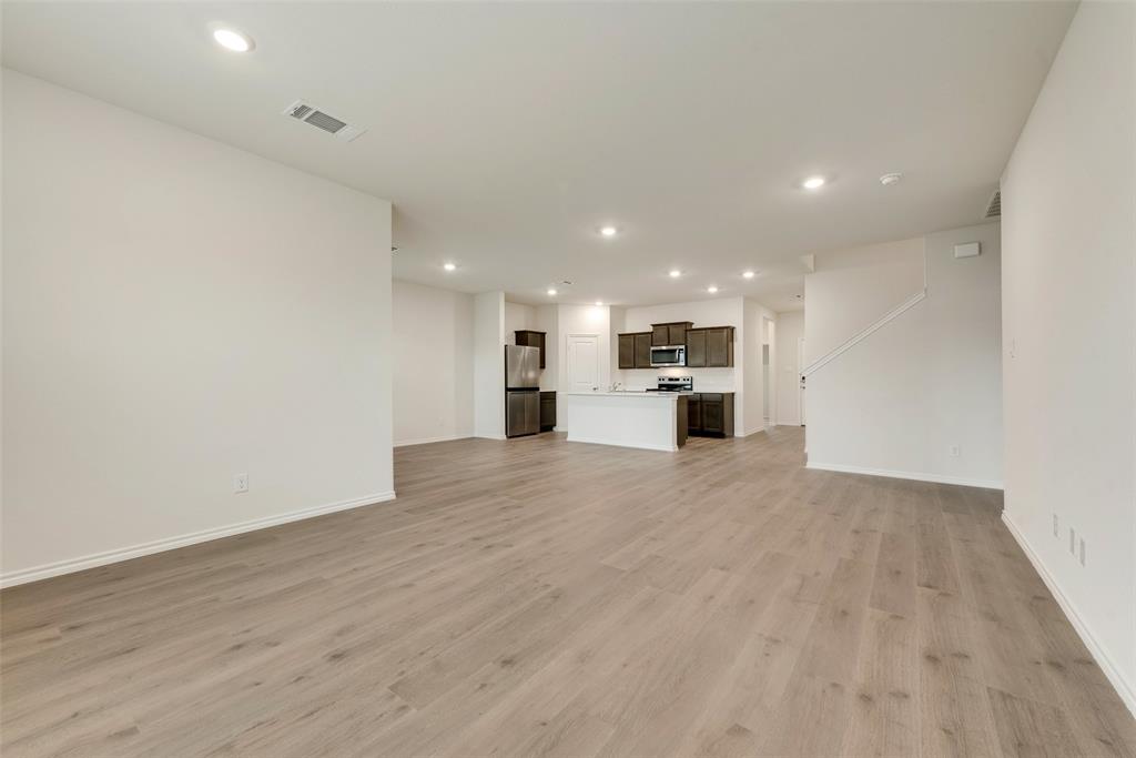 124 Labein Avenue Property Photo 6