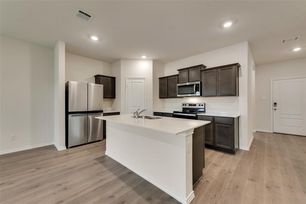 124 Labein Avenue Property Photo 10