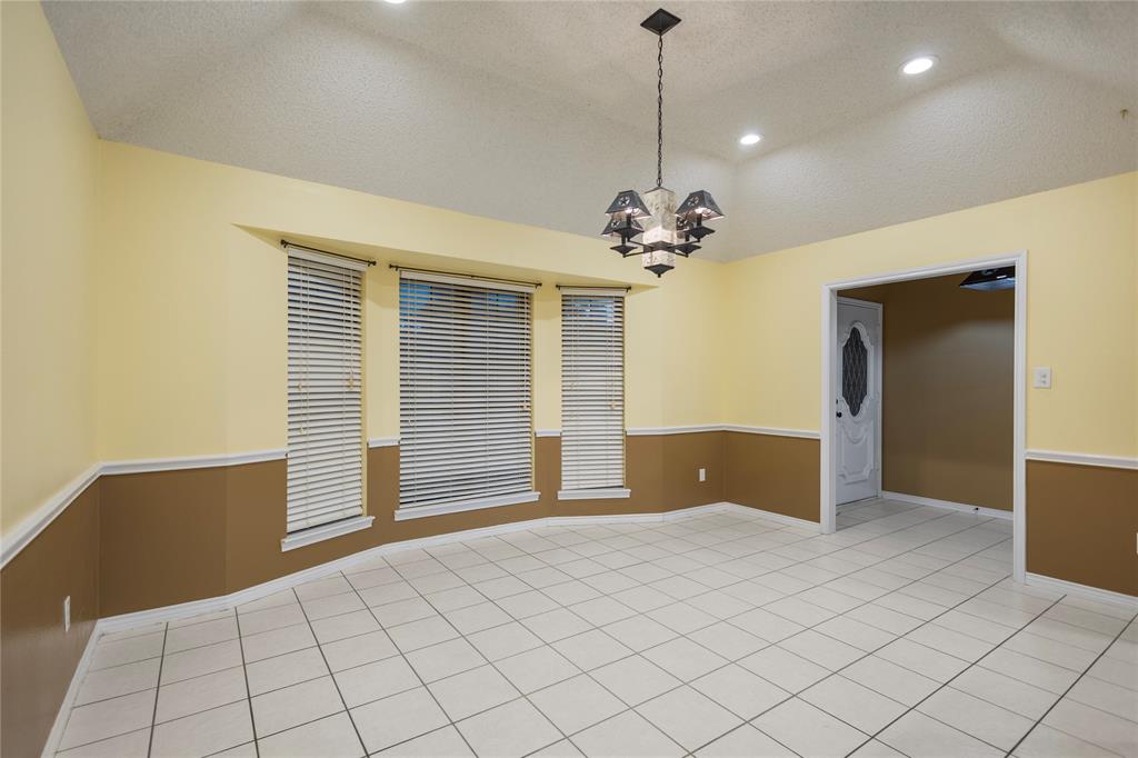 121 Crestview Street Property Photo 9