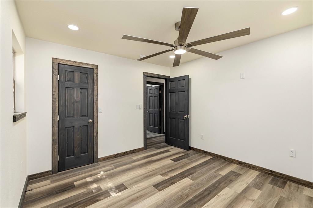 809 W Liveoak Street Property Photo 19