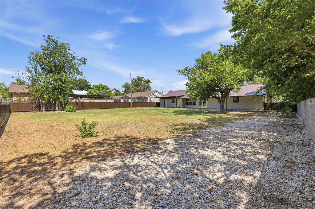 809 W Liveoak Street Property Photo 32