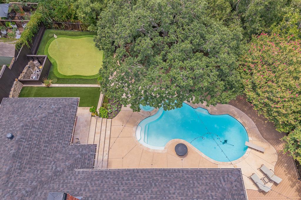 1406 Riverview Drive Property Photo 2