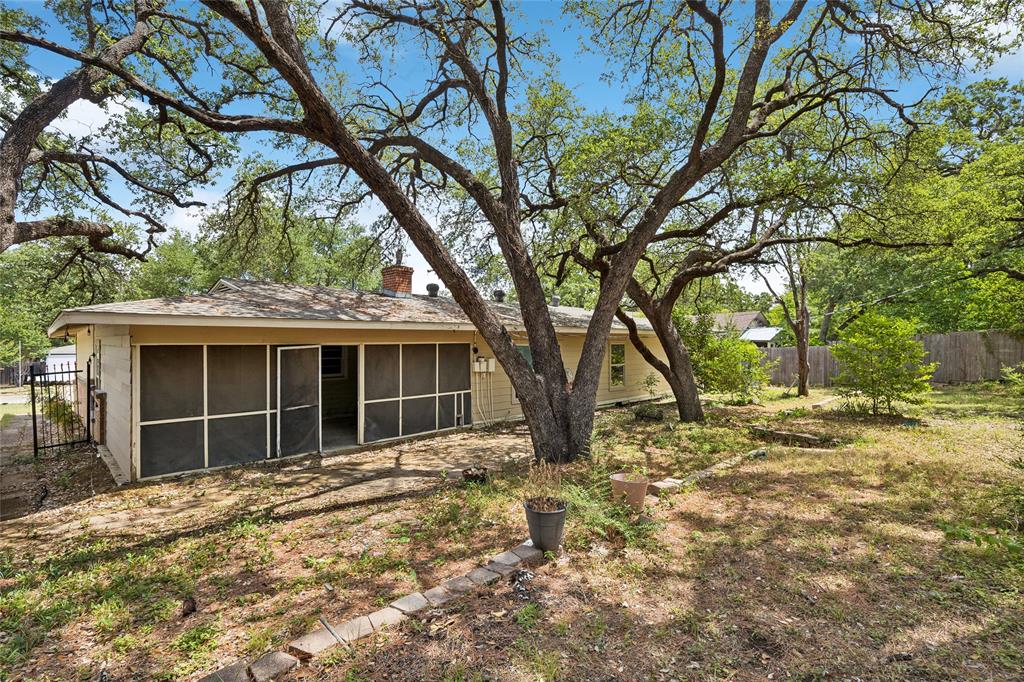 5104 Malinda Lane Property Photo 7