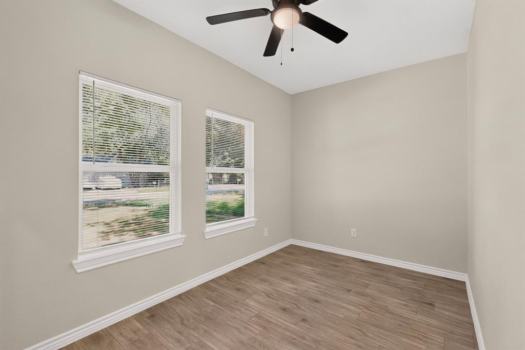 724 N Clements Street Property Photo 29