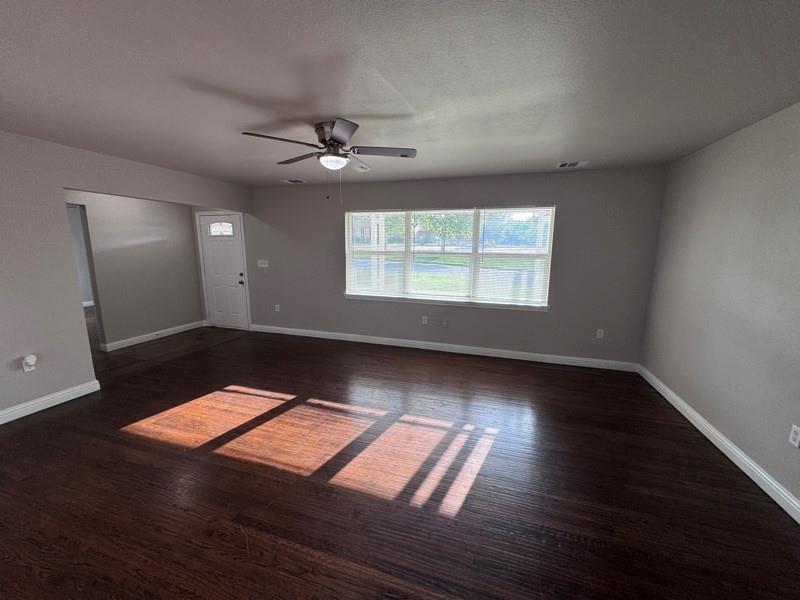 514 Ne 4th Street Property Photo 2