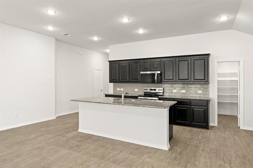 3262 Ribisl Lane Property Photo 6