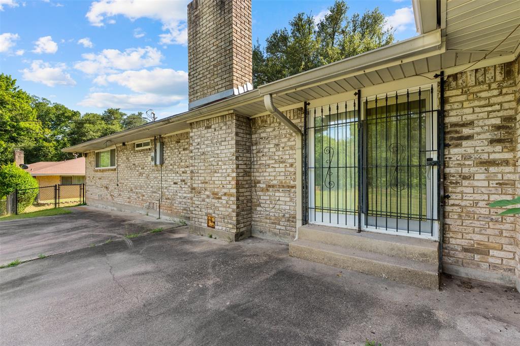 708 Fonville Drive Property Photo 10