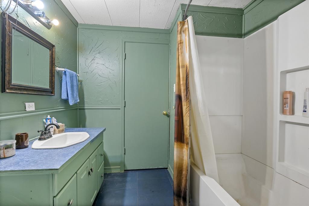 1710 County Road 2928 Property Photo 23