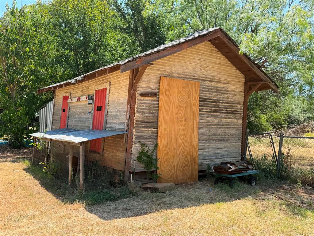 706 Ribble Road Property Photo 12