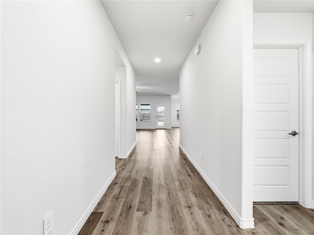 9809 Gooseneck Drive Property Photo 4