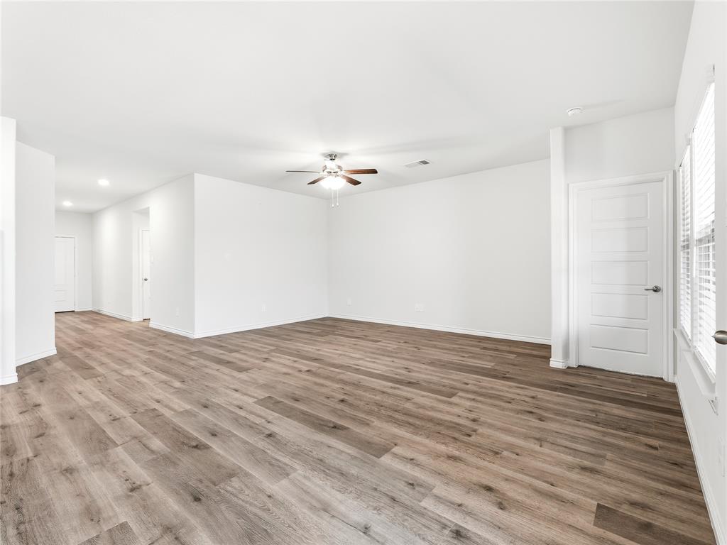 9809 Gooseneck Drive Property Photo 6