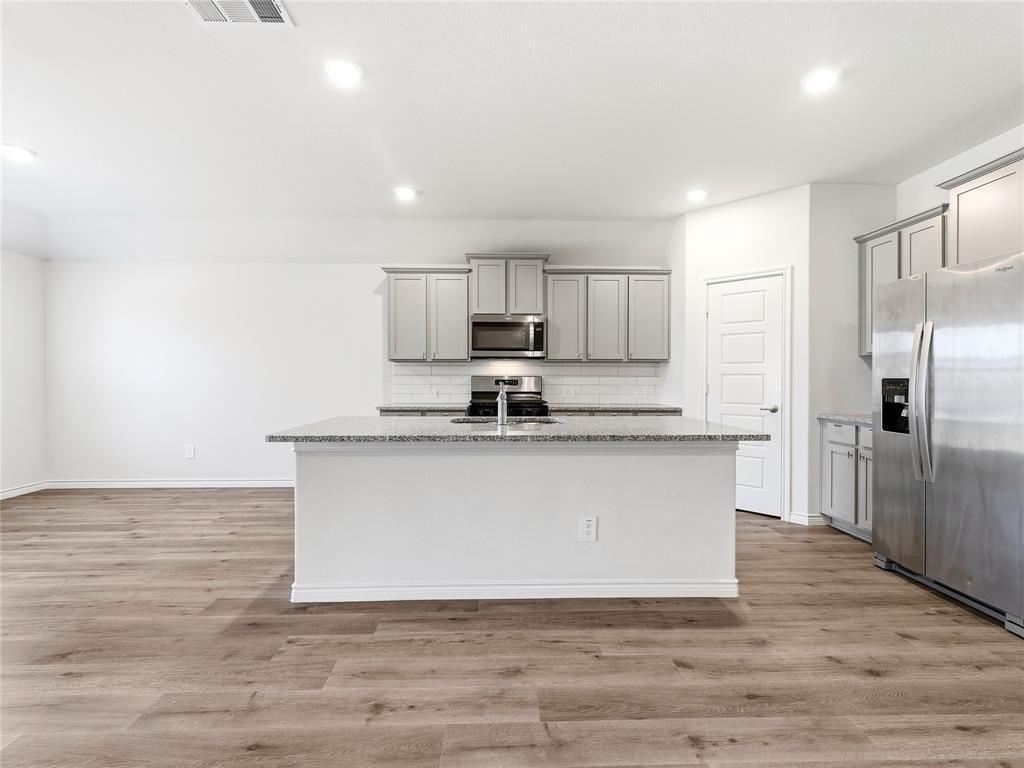 9809 Gooseneck Drive Property Photo 12