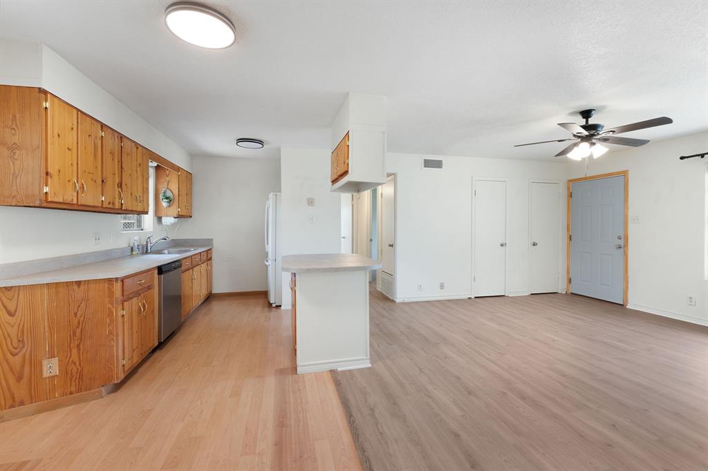 3401 Jewell Drive Property Photo 7