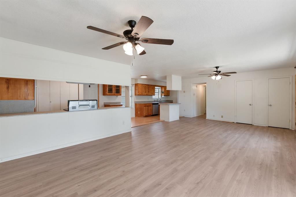 3401 Jewell Drive Property Photo 9