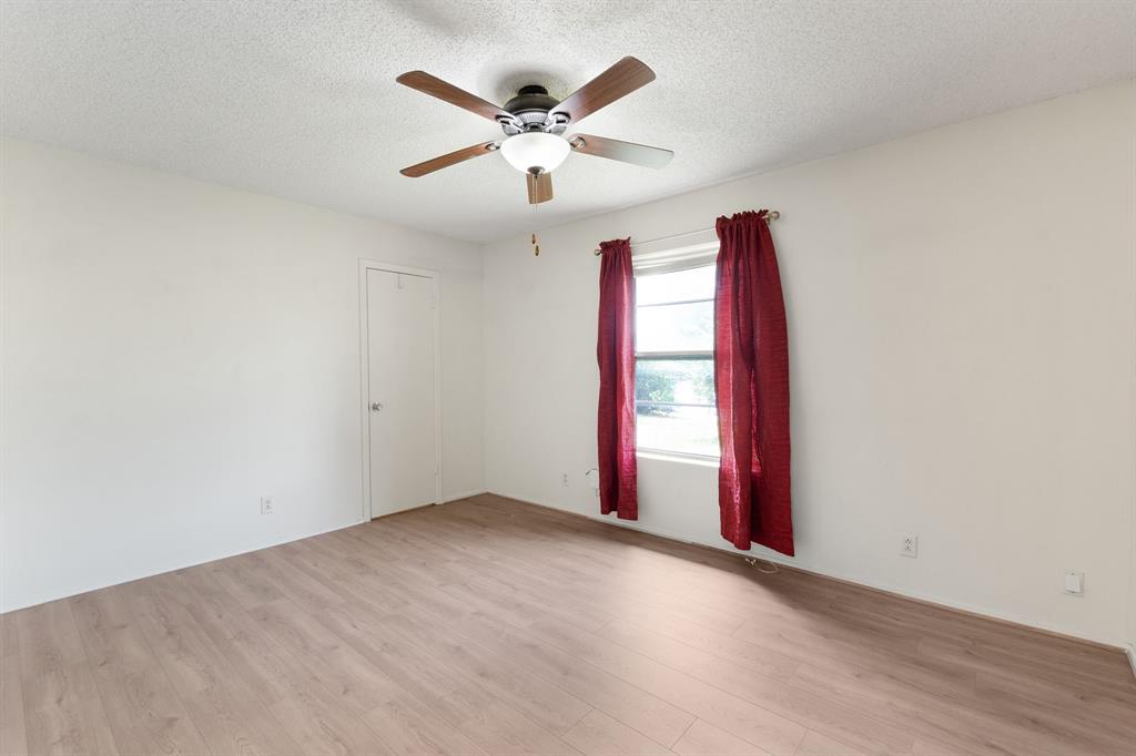 3401 Jewell Drive Property Photo 10