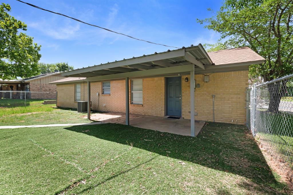 3401 Jewell Drive Property Photo 18